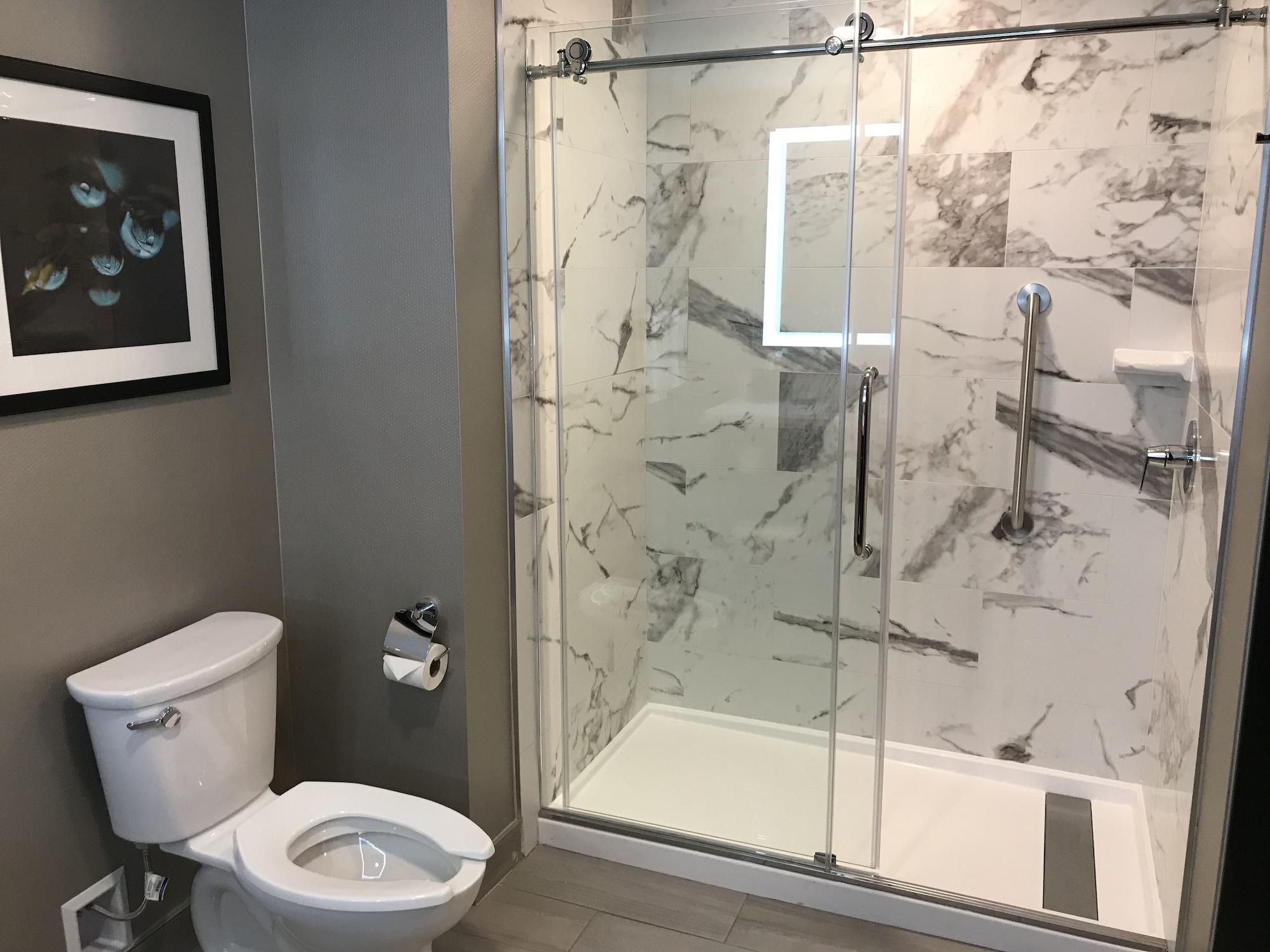 Embassy By Hilton Indianapolis Airport Plainfield