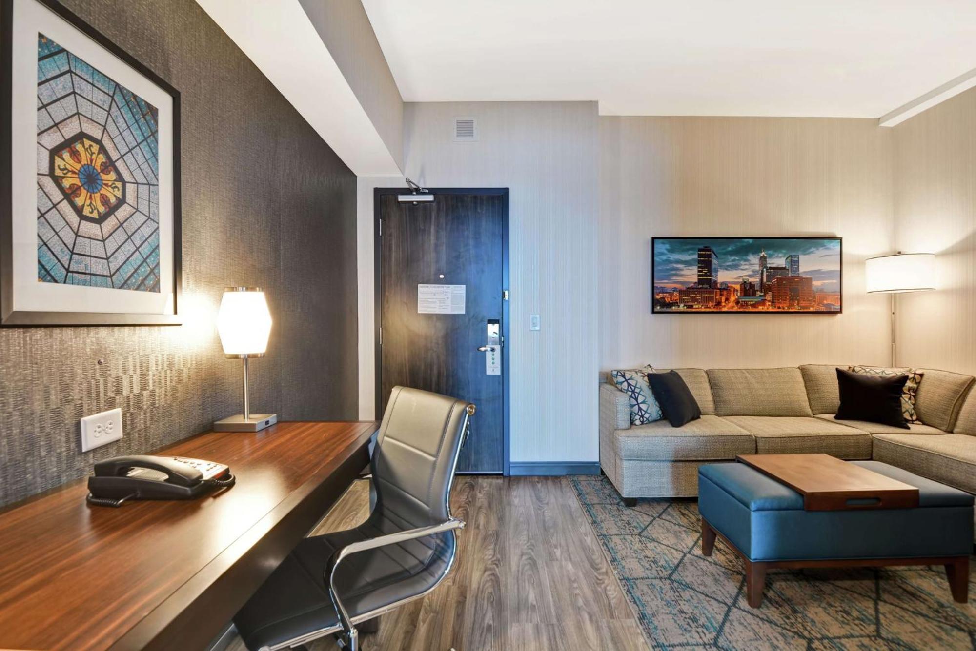 Hotel Embassy By Hilton Indianapolis Airport